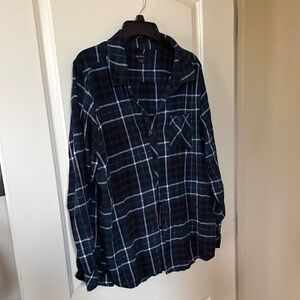 Well Worn Navy Blue Plaid Blouse women’s flannel xxl